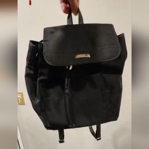 Backpack purs